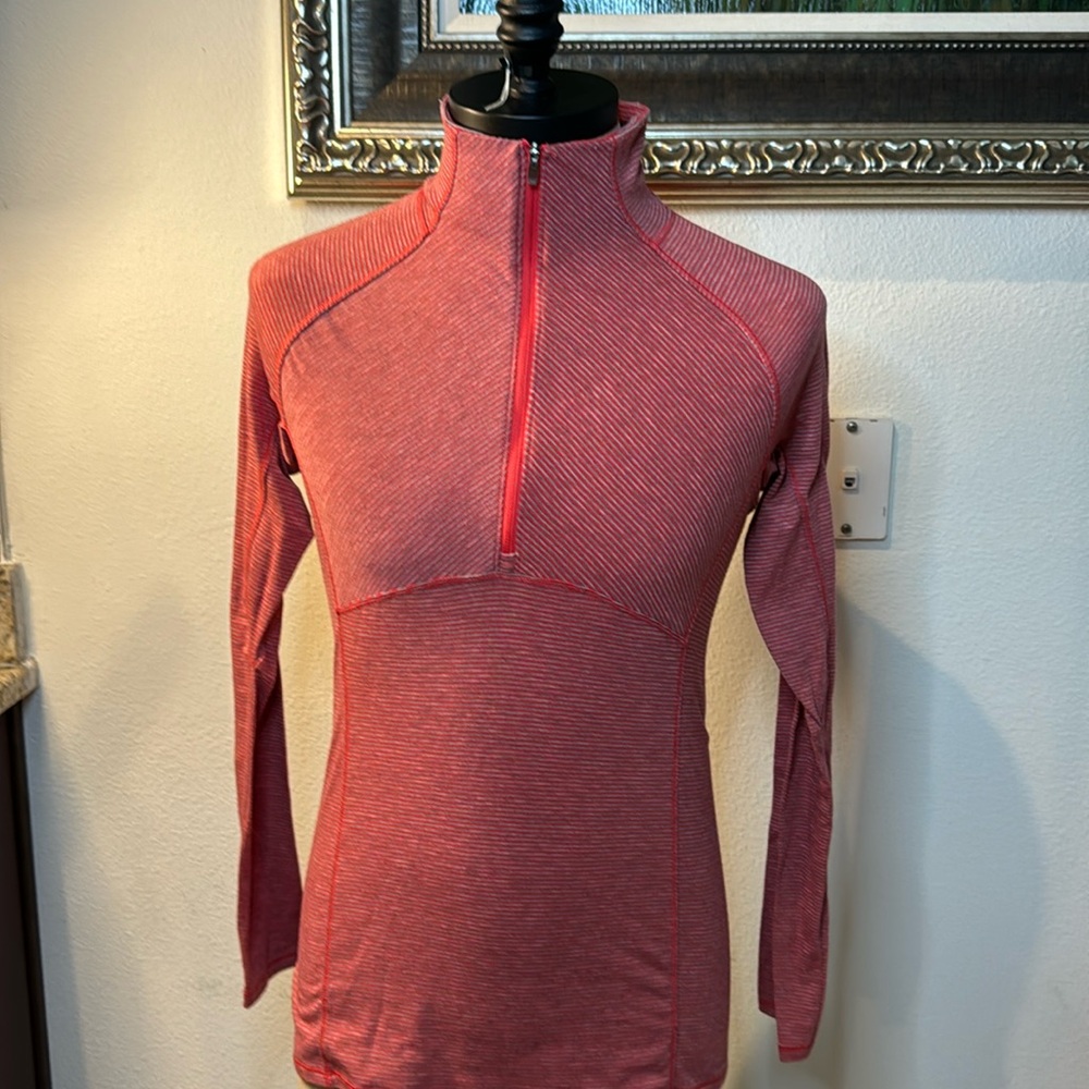 ColombiaTop long sleeve shirt dark pink, gray stripe zipper front med PTP 18”